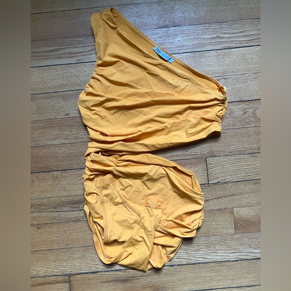 Zara swimming suit - Picture 2 of 3